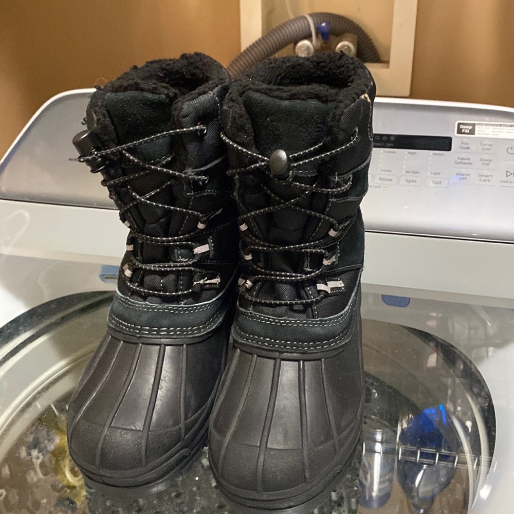 Size 3 boys Lands Ends Boots
